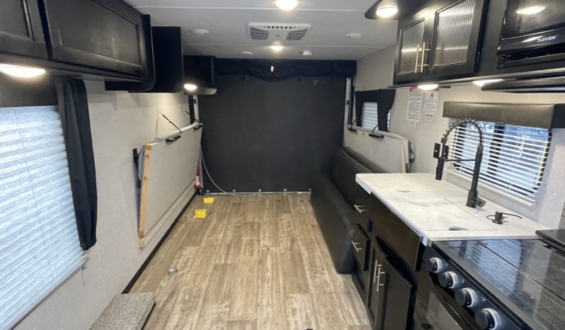 2021 Cherokee Grey Wolf Ltd. 26RR full