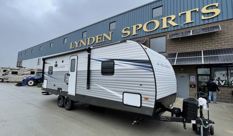 2021 Avenger 24RLS full