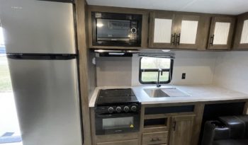 2021 Avenger 24RLS full