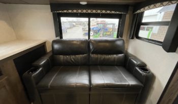 2021 Avenger 24RLS full