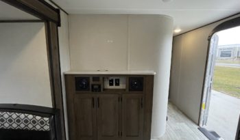 2021 Avenger 24RLS full