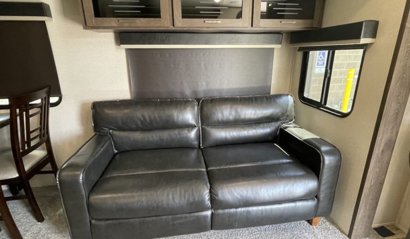 2018 Wildwood Heritage Glen 282RK full