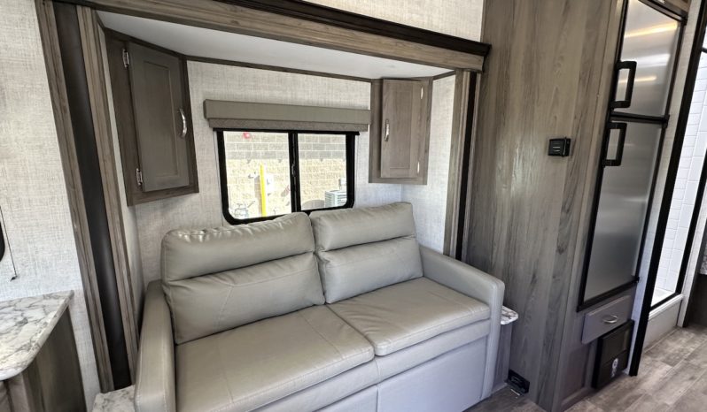 2023 Vista Cruiser 23TWS full