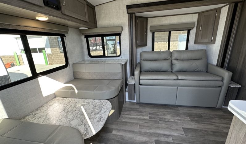 2023 Vista Cruiser 23RSS full