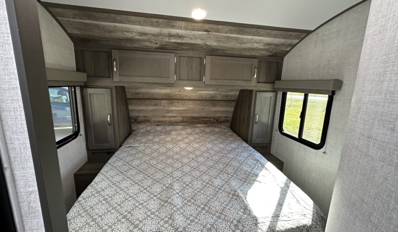 2023 Vista Cruiser 23RSS full