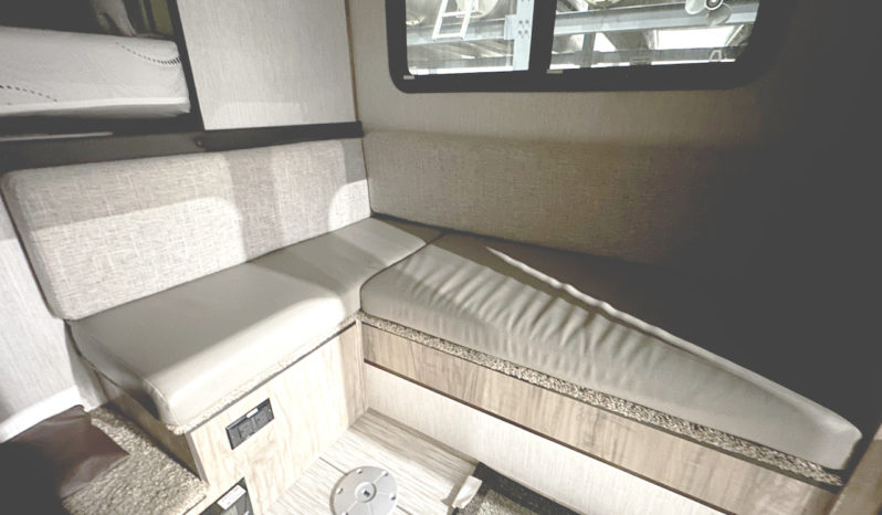 2021 Palomino Truck Camper HS2901 full