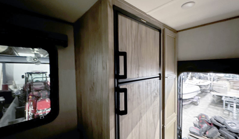 2021 Palomino Truck Camper HS2901 full