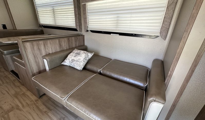 2019 Entegra Coach Odyssey 26D full