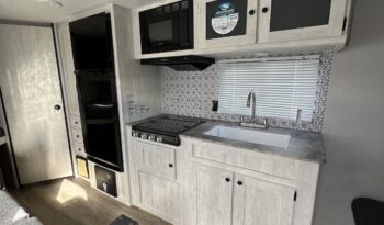 2024 Shasta Oasis 526BH full