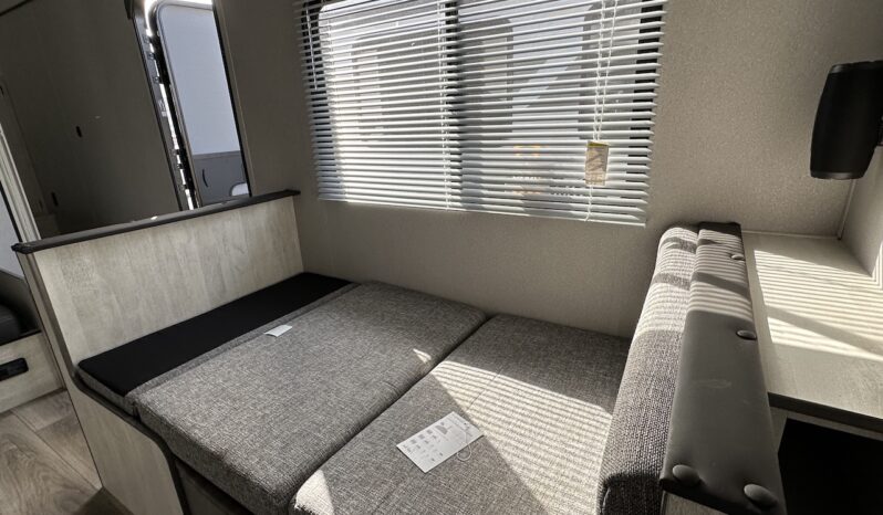 2024 Shasta Oasis 526BH full