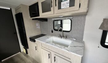 2024 Shasta Oasis SST18FQ full