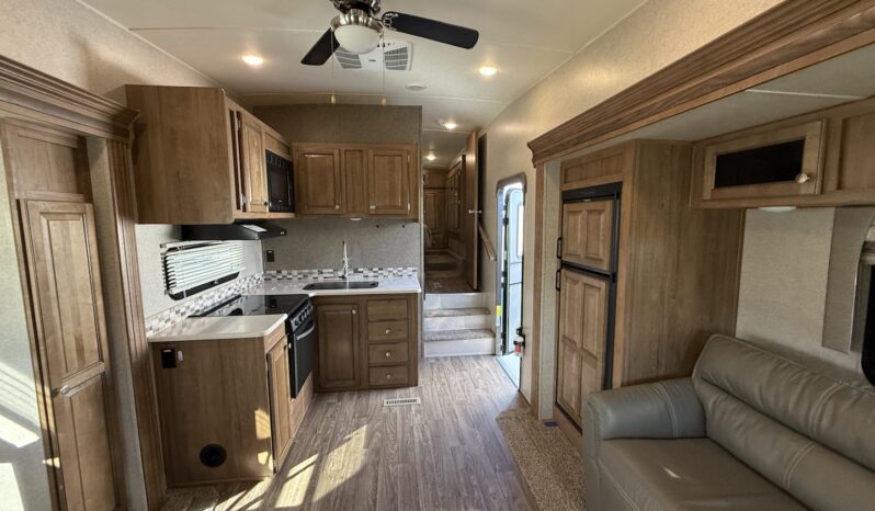 2019 Flagstaff 526RLWS full