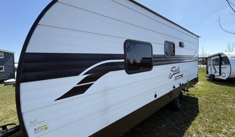 2025 Shasta Oasis SST18FQ full