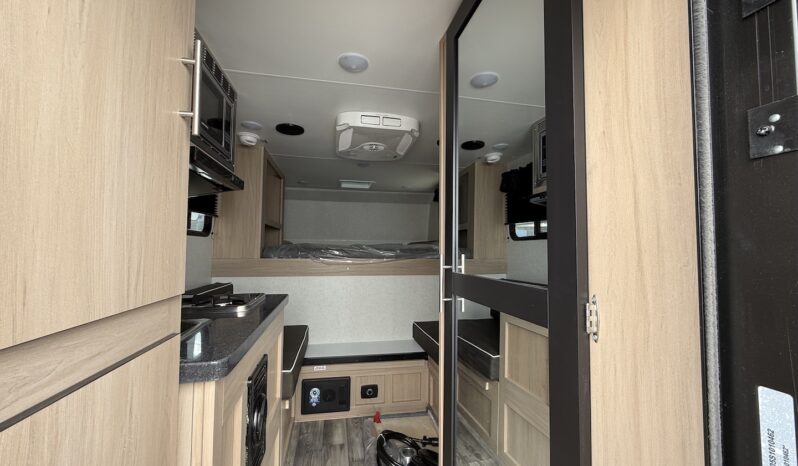 2025 Travel Lite RV 775U full