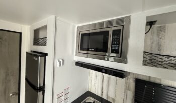 2025 Travel Lite Rove XL 17FQ full