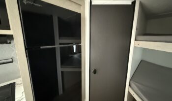 2025 Shasta Oasis SST18DBL full