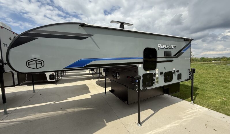 2025 Palomino Real Lite HS-1803 full