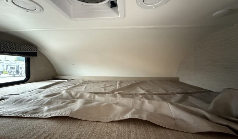 2023 Thor Four Winds 24LT full