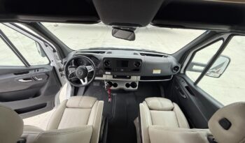 2023 Thor Four Winds 24LT full