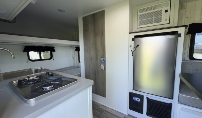 2025 Travel Lite Rove Lite 14BHC full