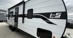 2025 Shasta Oasis I-5 526BH