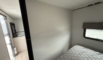 2025 Shasta Oasis I-5 526BH full