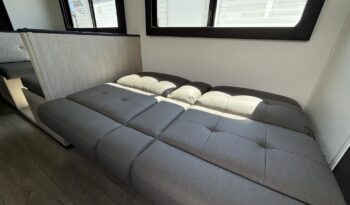 2025 Shasta Oasis I-5 526DB full