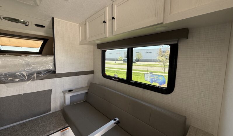 2025 Palomino Real Lite HS-1806 full