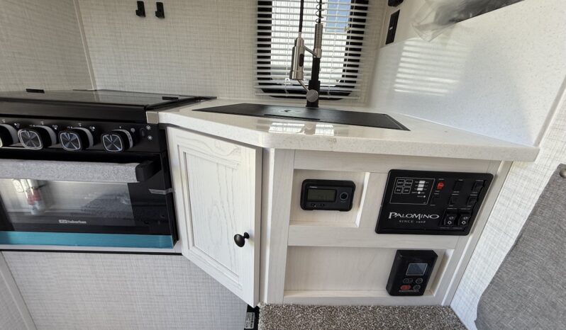 2025 Palomino Real Lite HS-1806 full