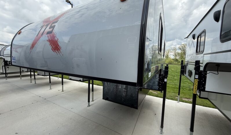 2025 Travel Lite RV 775X full