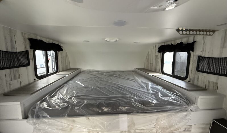 2025 Travel Lite RV 775X full