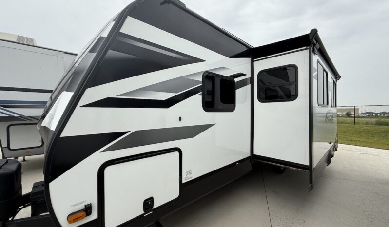 2023 Grand Design Imagine 2800BH full