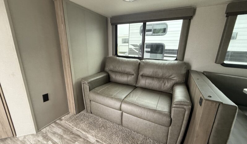 2023 Grand Design Imagine 2800BH full