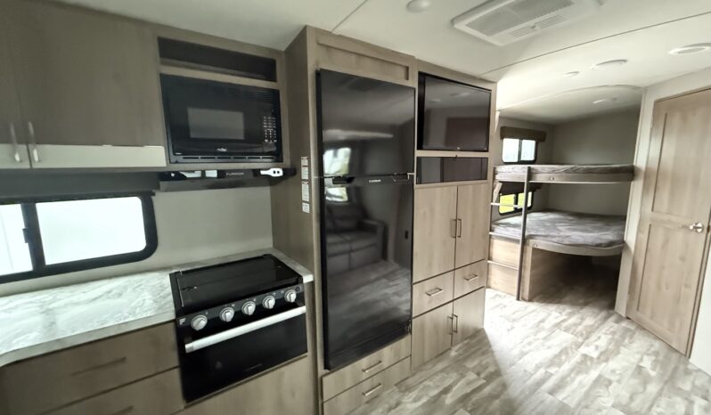 2023 Grand Design Imagine 2800BH full