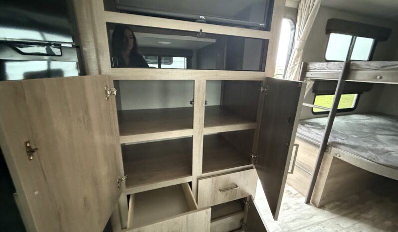 2023 Grand Design Imagine 2800BH full
