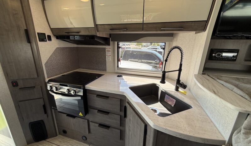 2026 Lance 960 full