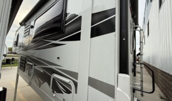 2026 Lance 975 full
