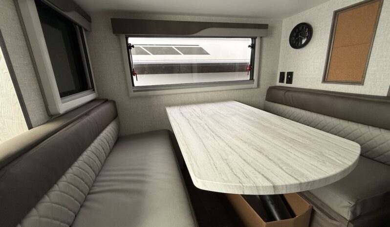 2026 Lance 975 full